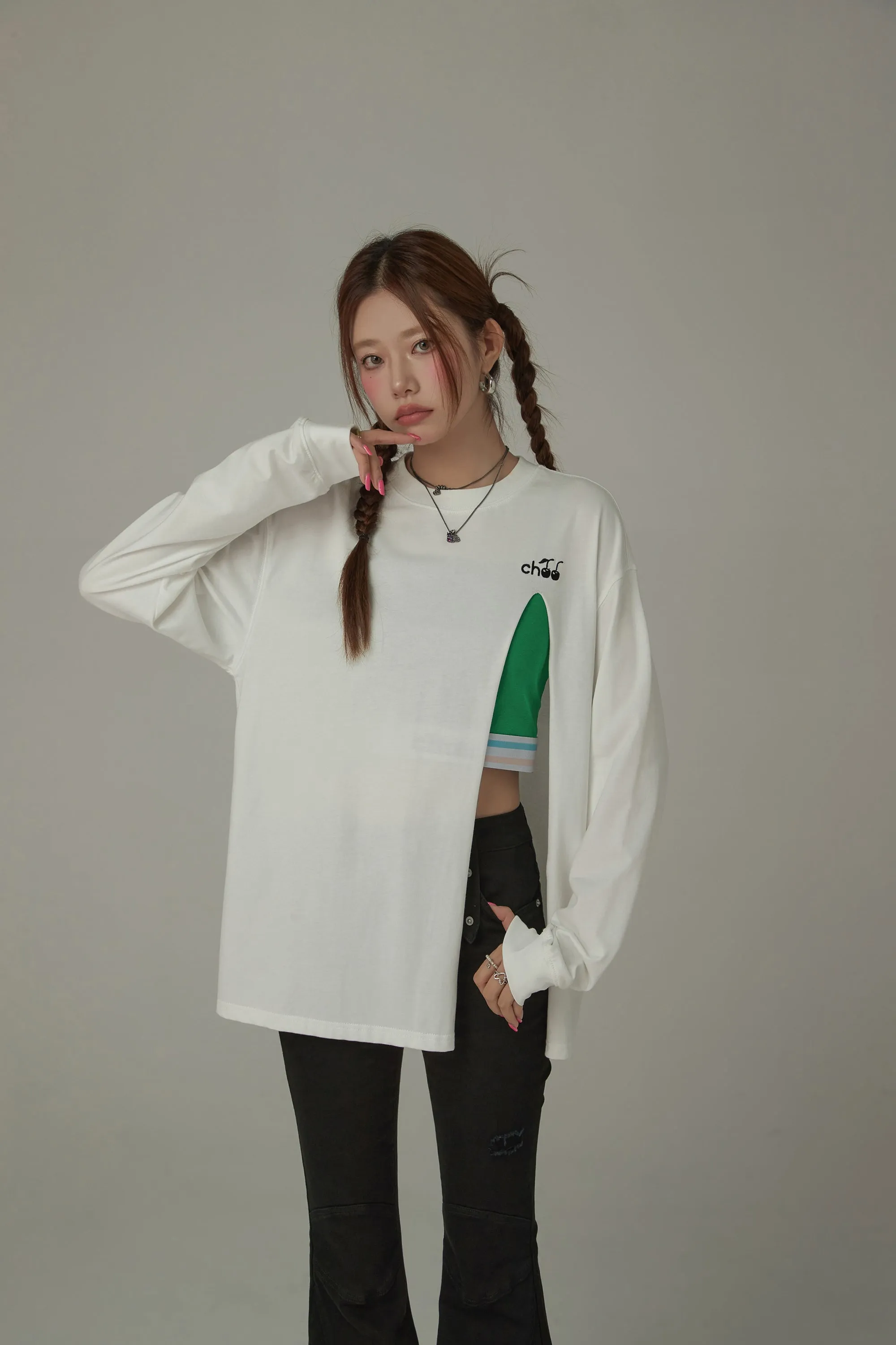 High Slit Boxy Logo Long Sleeve T-Shirt