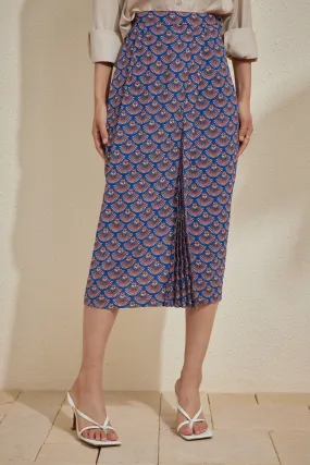 SARONG PLEATED SKIRT IN SCALLOPED BLUE