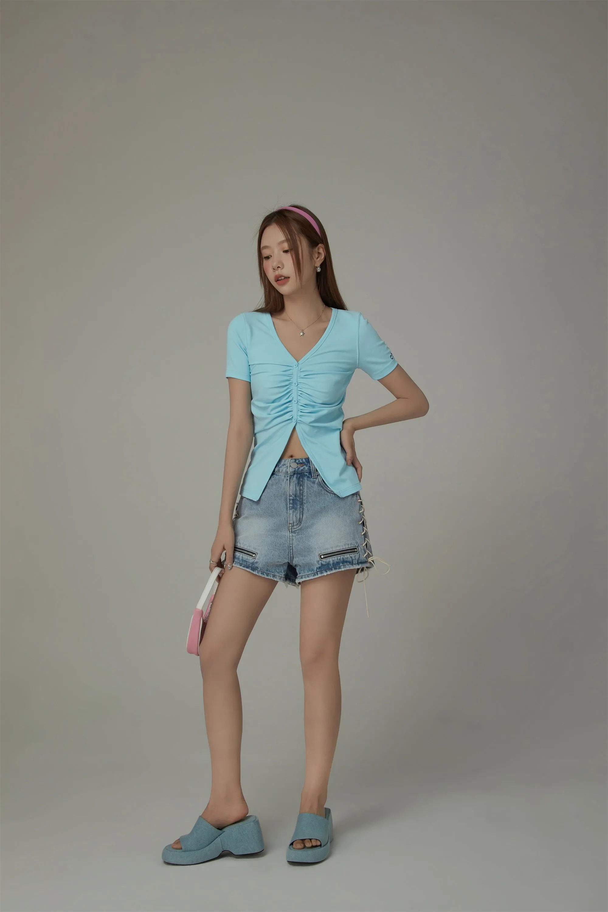 Shirring V-Neck Slit Short Sleeved T-Shirt