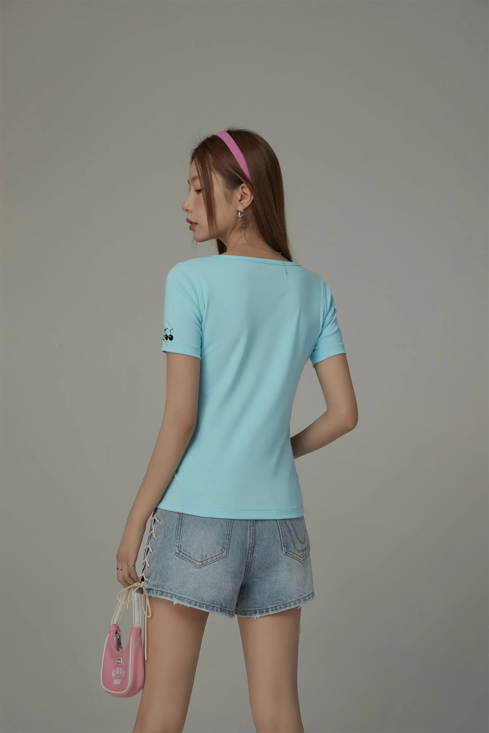 Shirring V-Neck Slit Short Sleeved T-Shirt